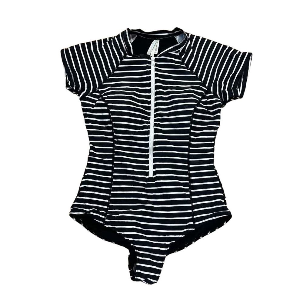 Sea Level Swimsuit One-Piece Women 12 Stripe Black White Short Sleeve Front Zip